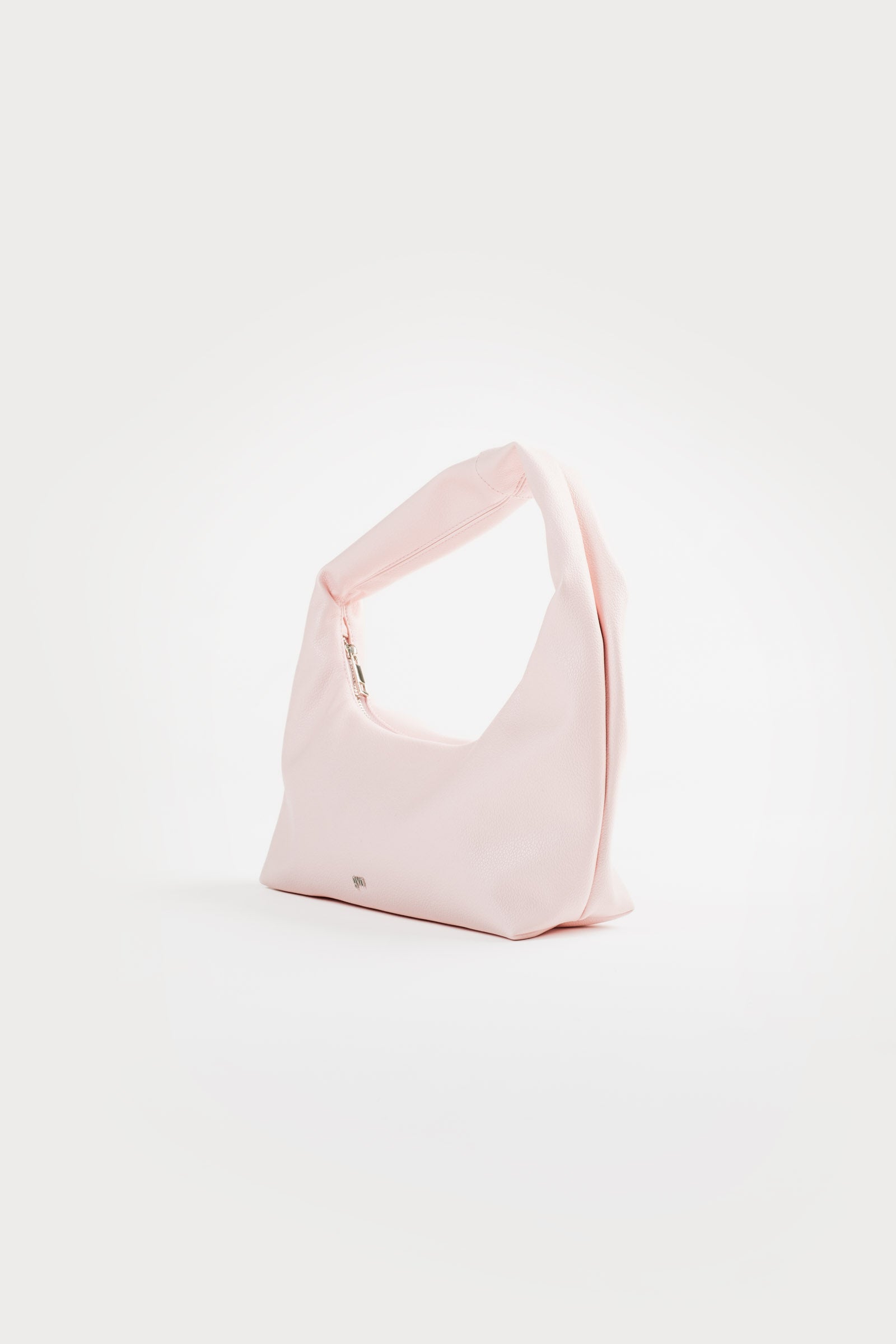 Small Hobo Bag in Blush (Light Pebbled)