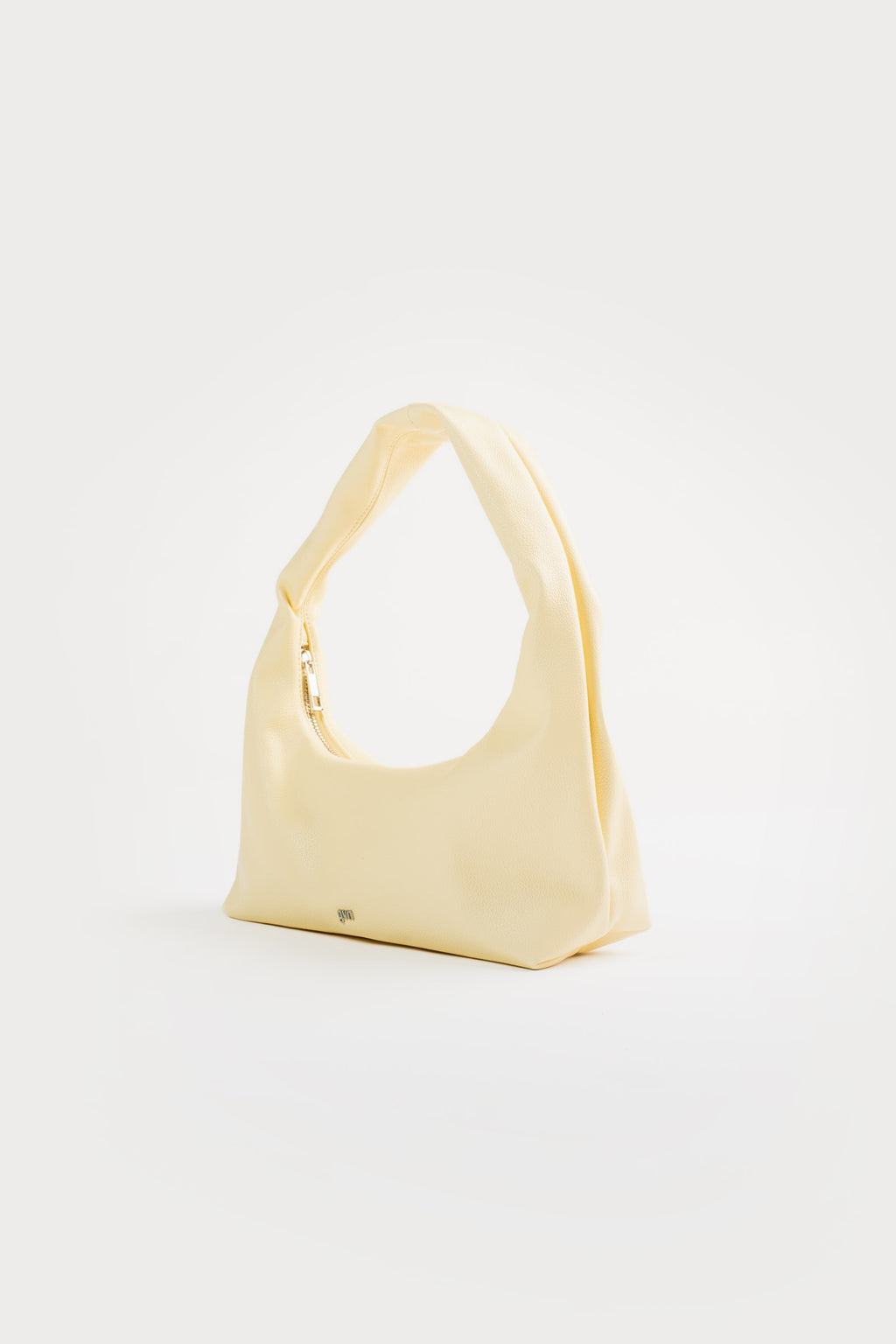 Small Hobo Bag in Butter (Light Pebbled)