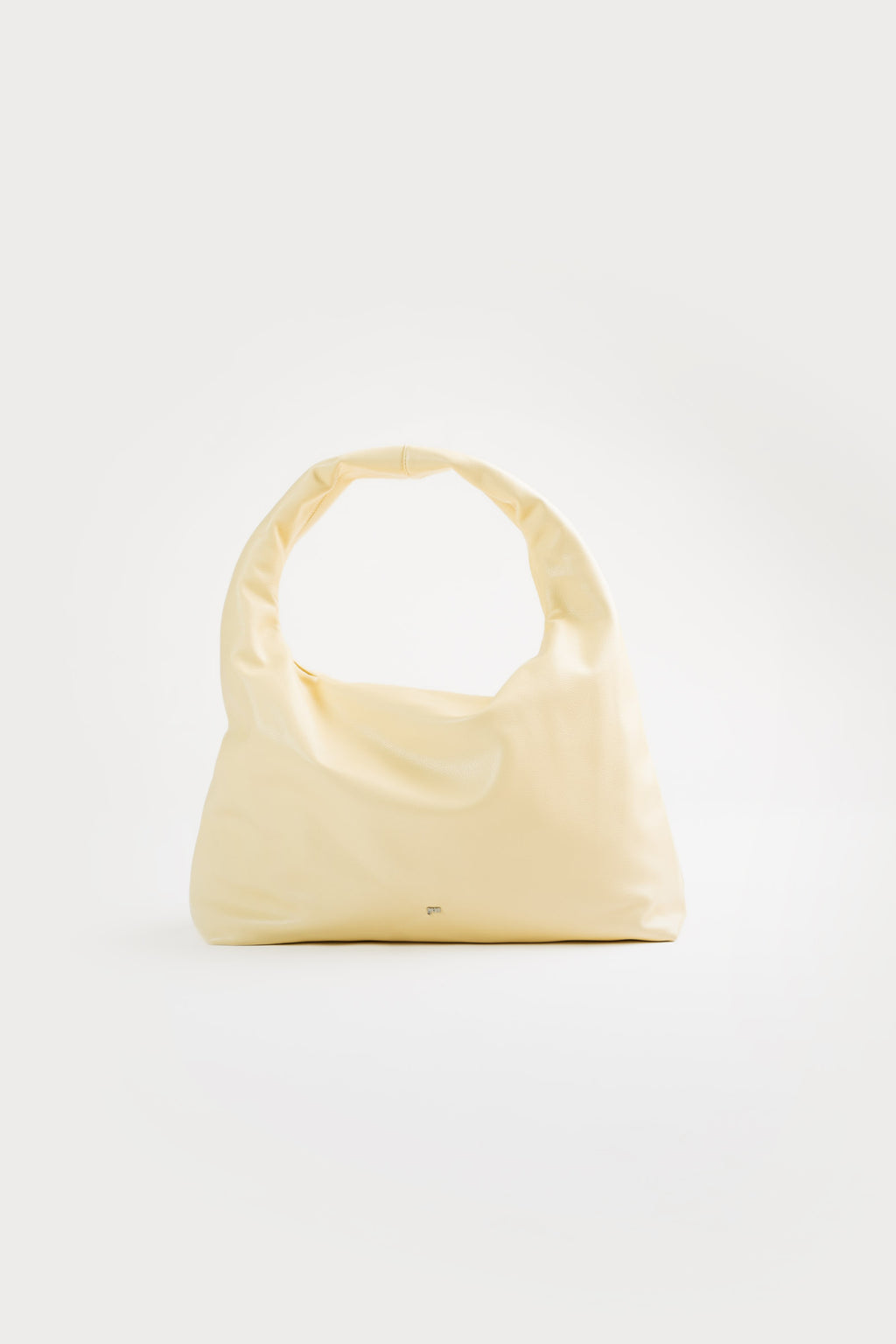 Large Hobo Bag in Butter (Light Pebbled)