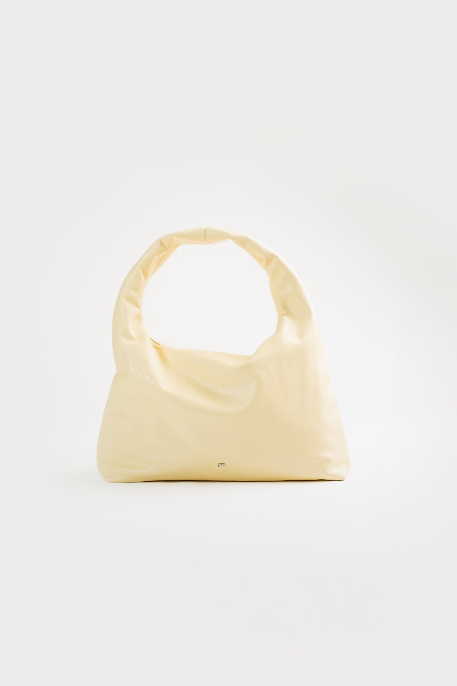 Large Hobo Bag in Butter (Light Pebbled)