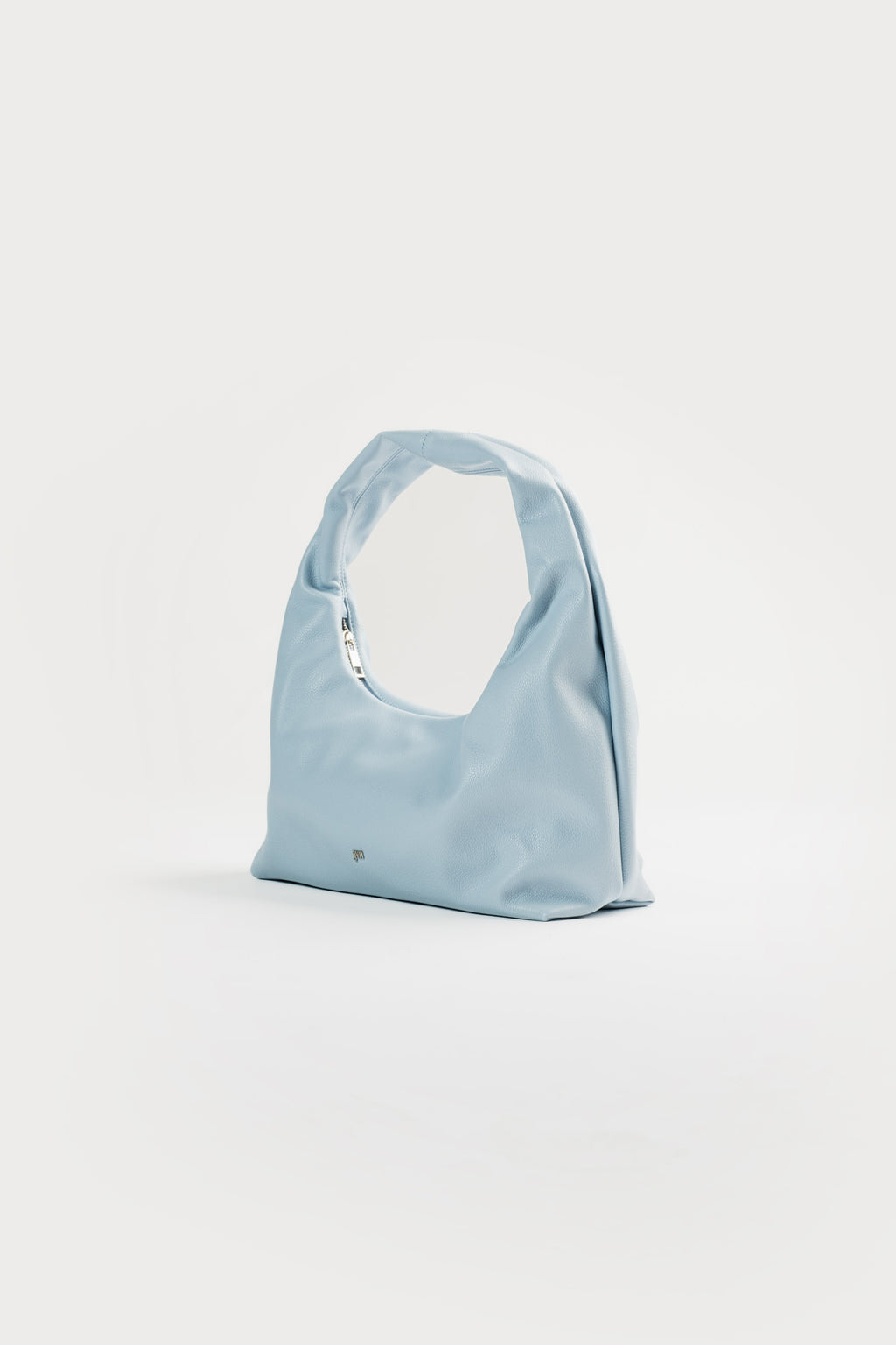 Medium Hobo Bag in Cornflower (Light Pebbled)