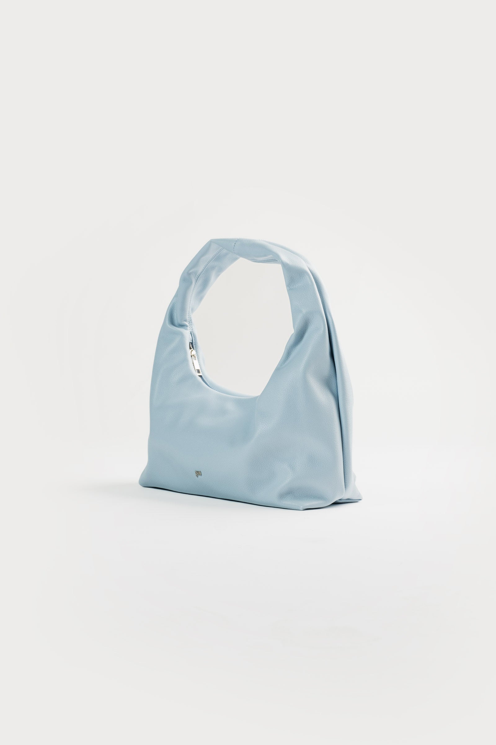 Medium Hobo Bag in Cornflower (Light Pebbled)