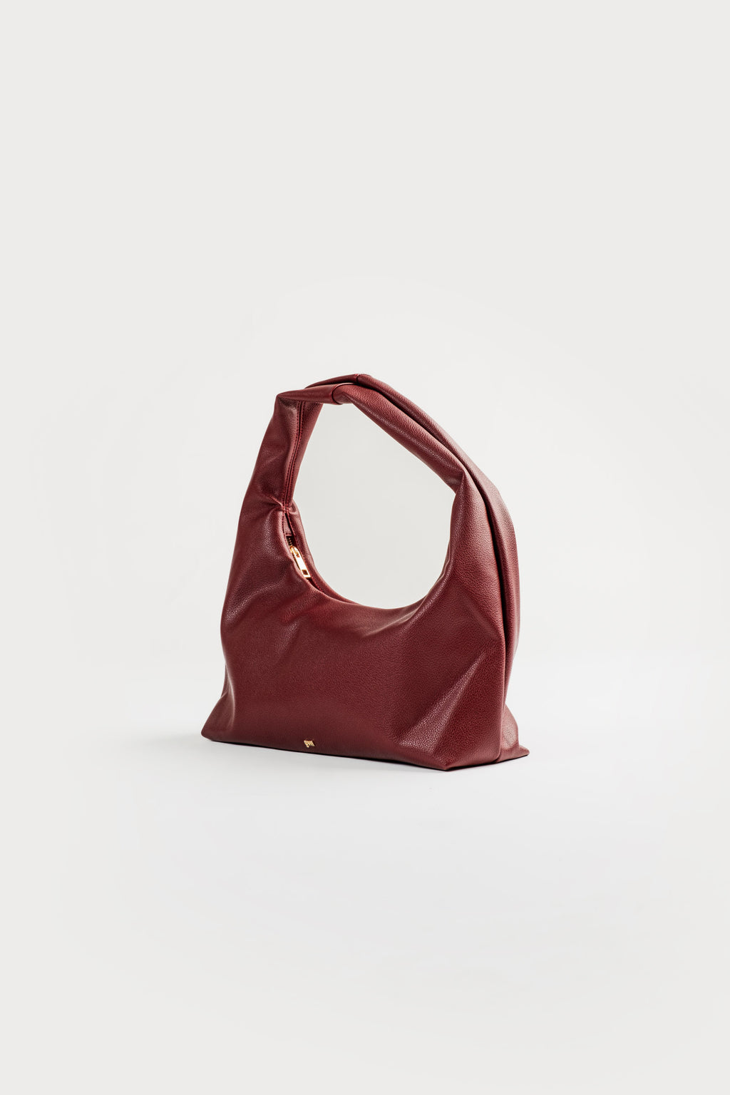 Medium Hobo Bag in Burgundy (Light Pebbled)