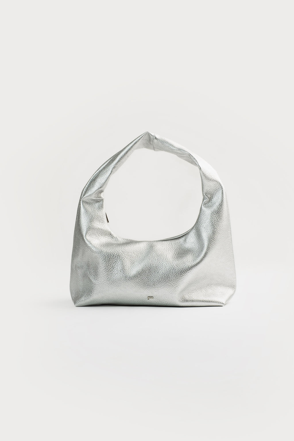 Medium Hobo Bag in Silver (Heavy Pebbled)