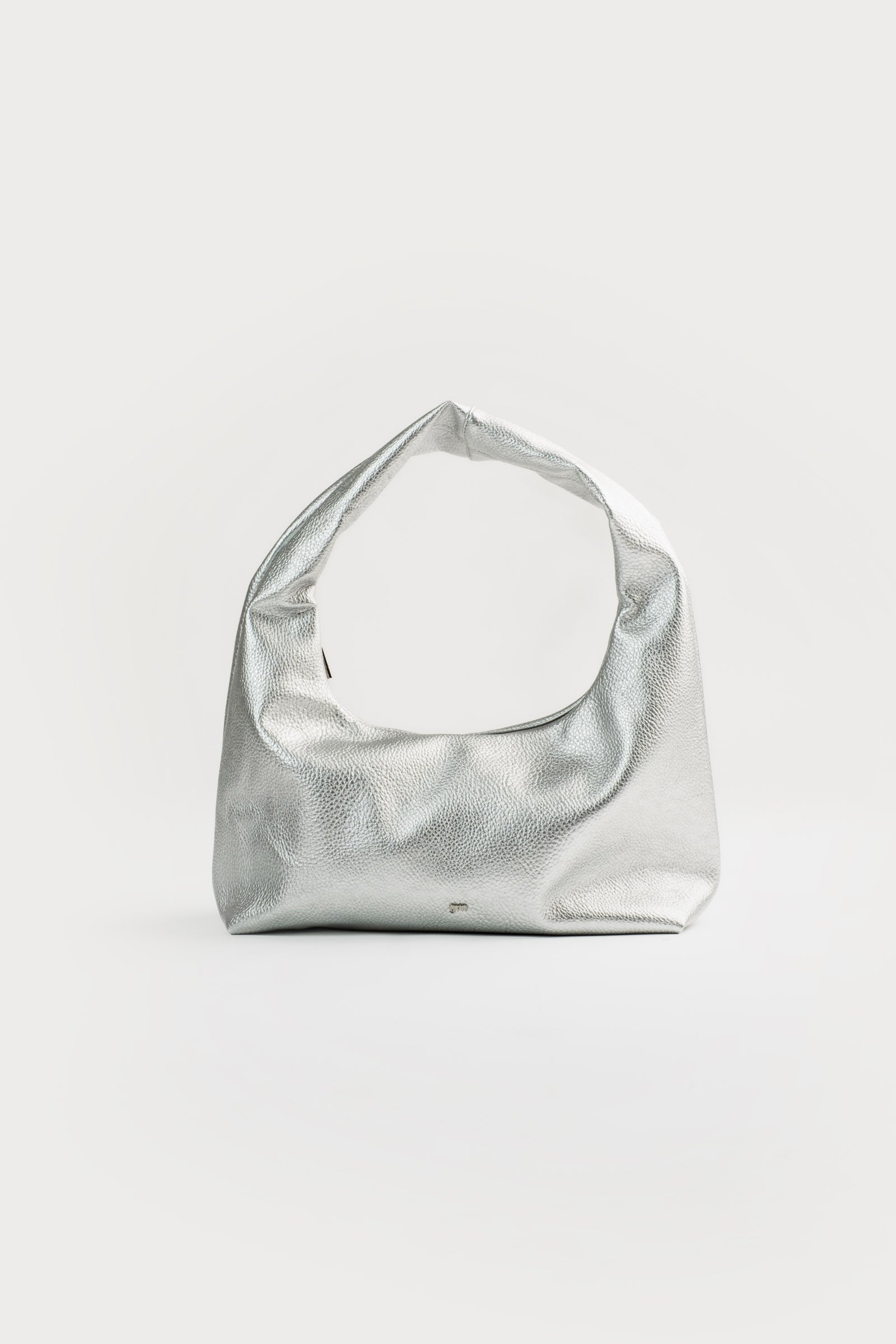 Medium Hobo Bag in Silver (Heavy Pebbled)