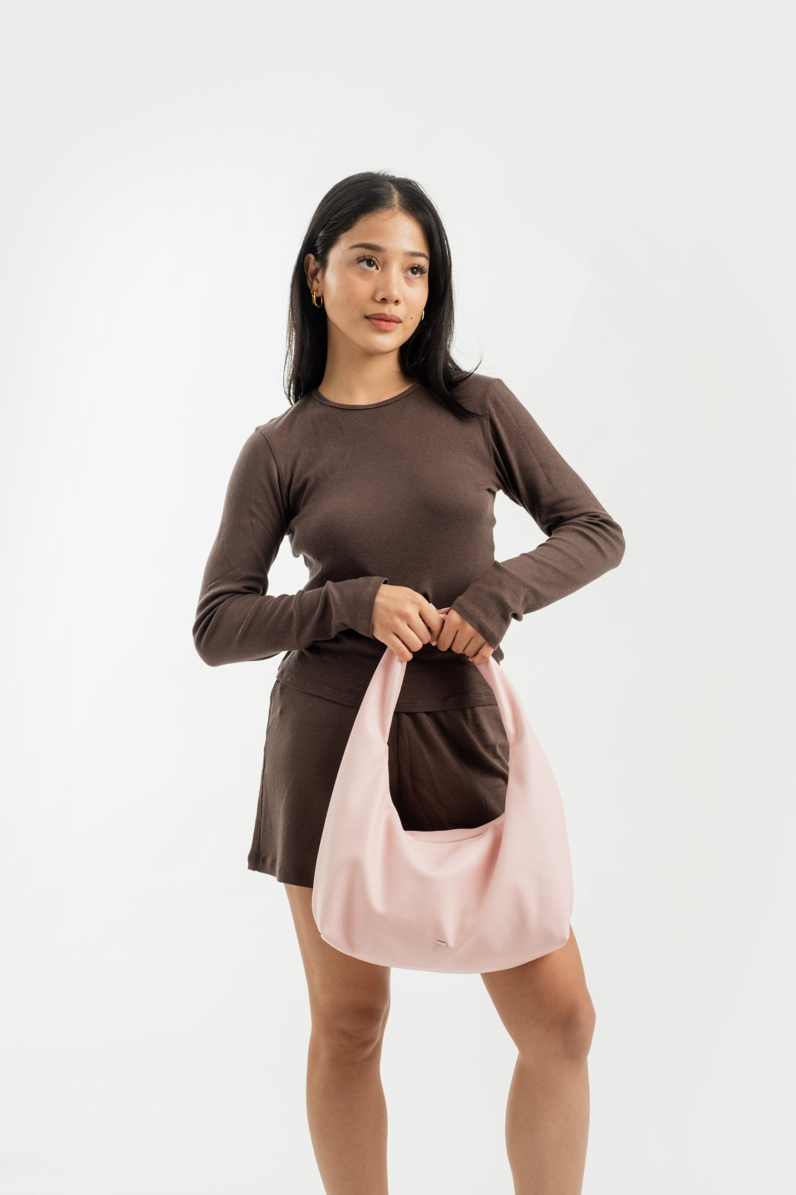 Medium Hobo Bag in Blush (Light Pebbled)