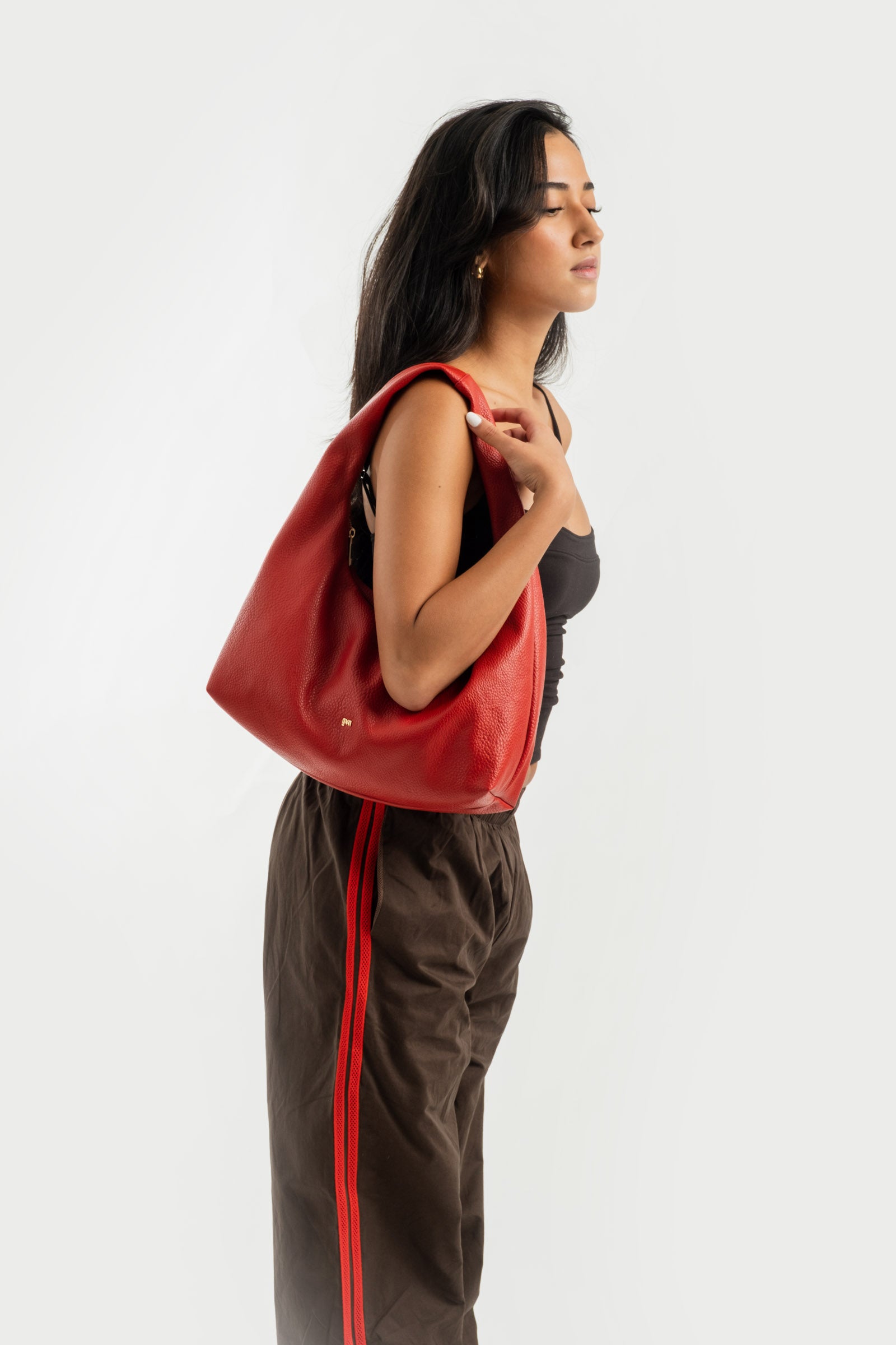 ON HAND] Medium Hobo Bag in Tomato (Heavy Pebbled) – GVN
