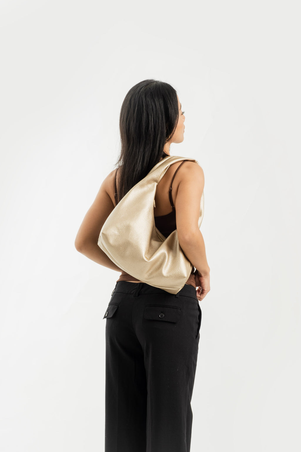 Medium Hobo Bag in Gold (Heavy Pebbled)