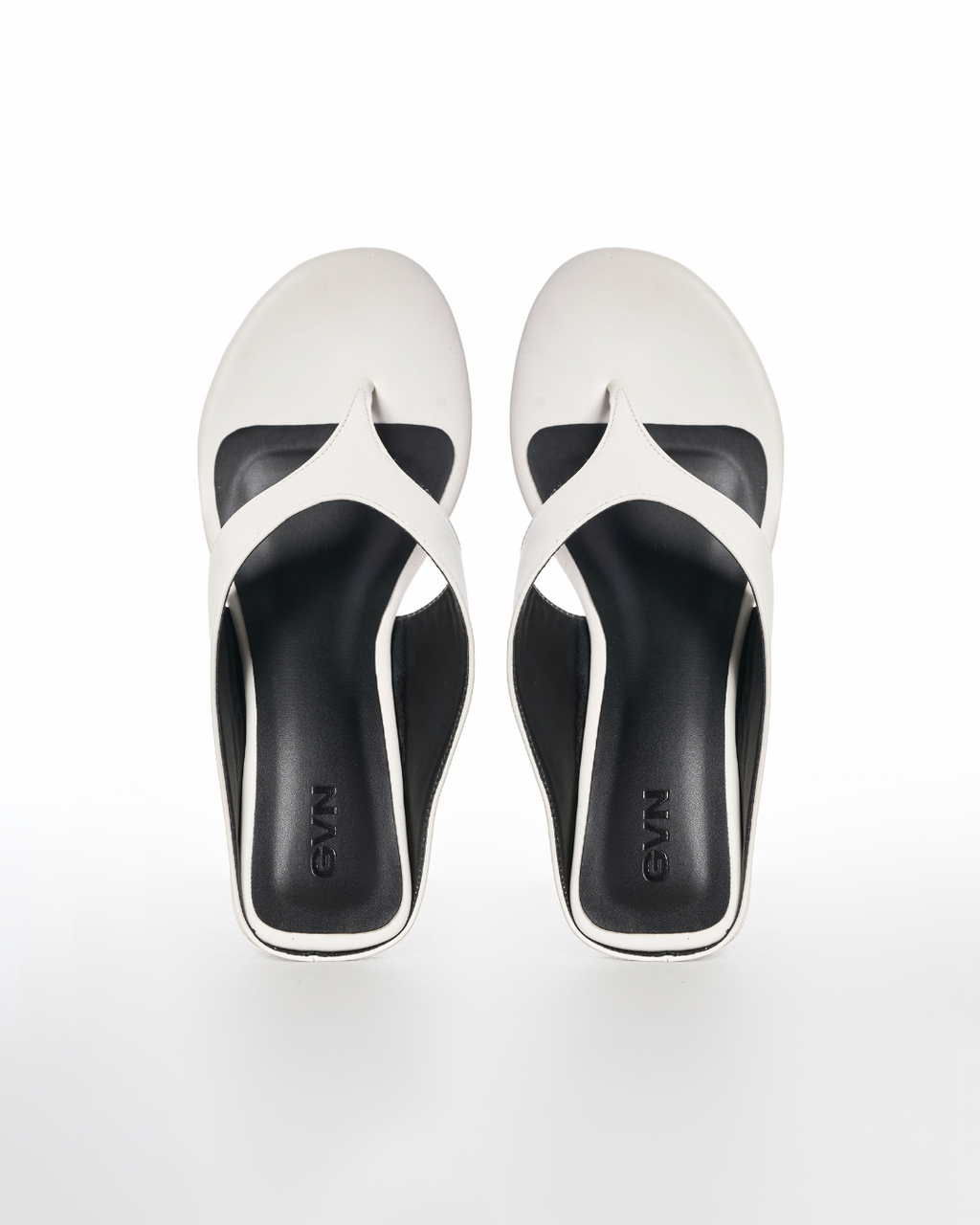 Slip Wedge in Leather Chalk (1.5")