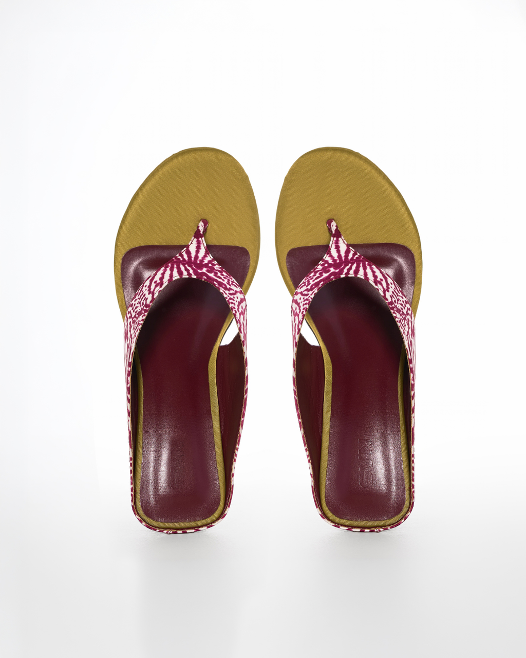 Limited Edition: Vanilla Arucan x GVN Slip Wedge in Orchid