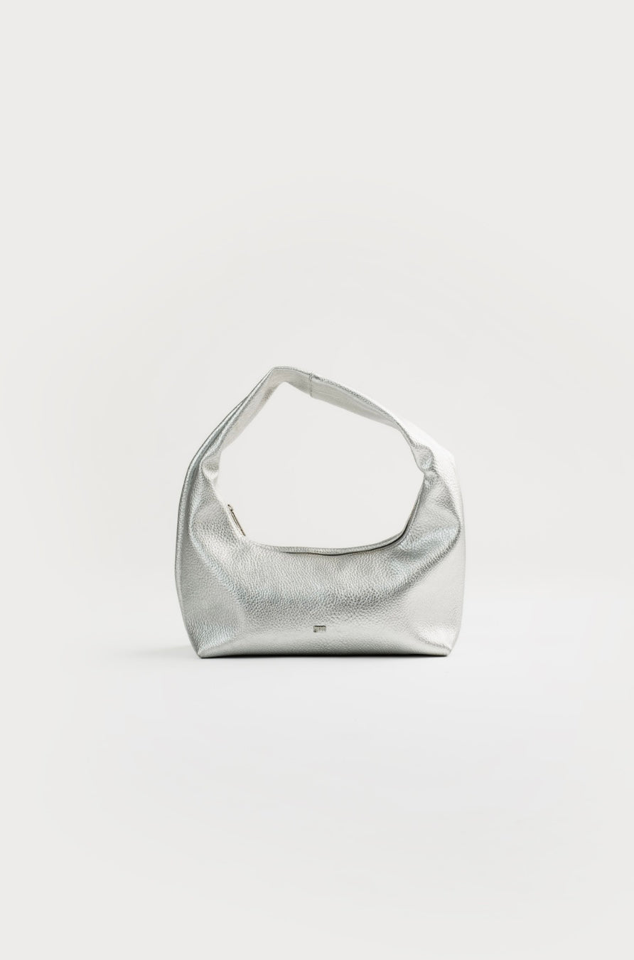 Small Hobo Bag in Silver (Heavy Pebbled)