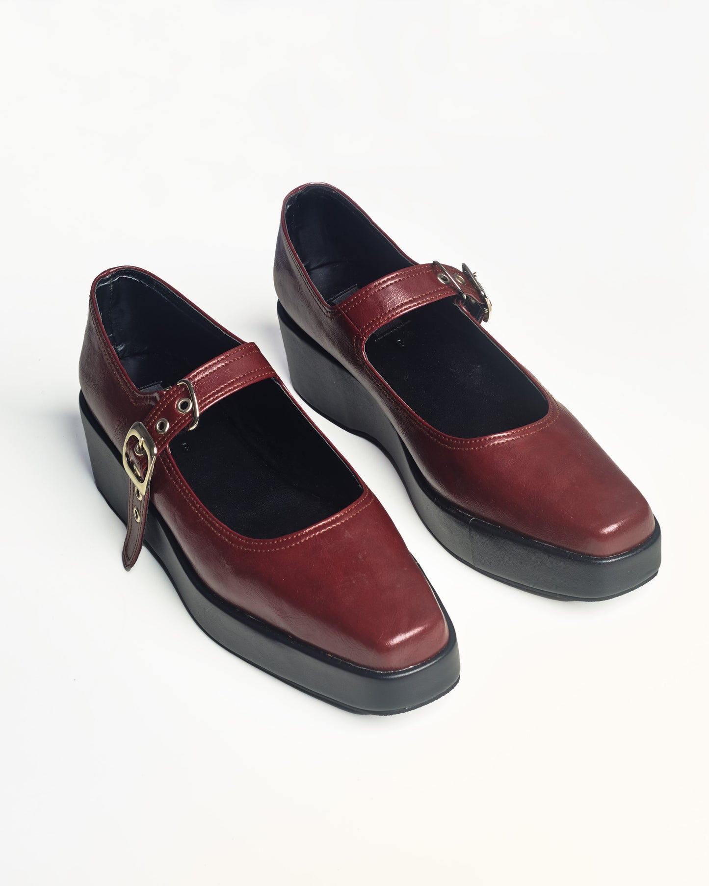 [ON HAND] Platform Mary Janes in Burgundy