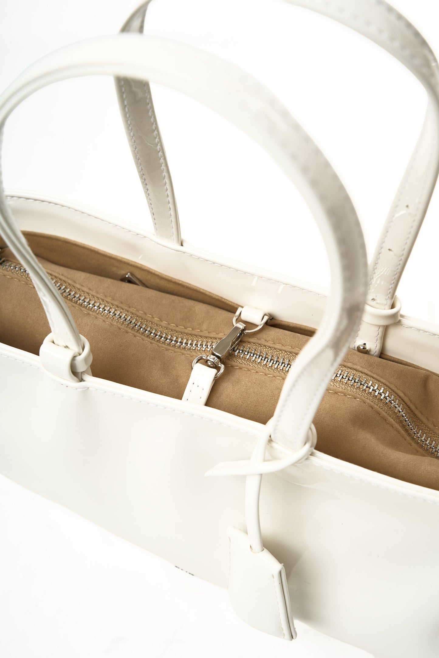 [ON HAND] Holiday Bag in Patent Chalk