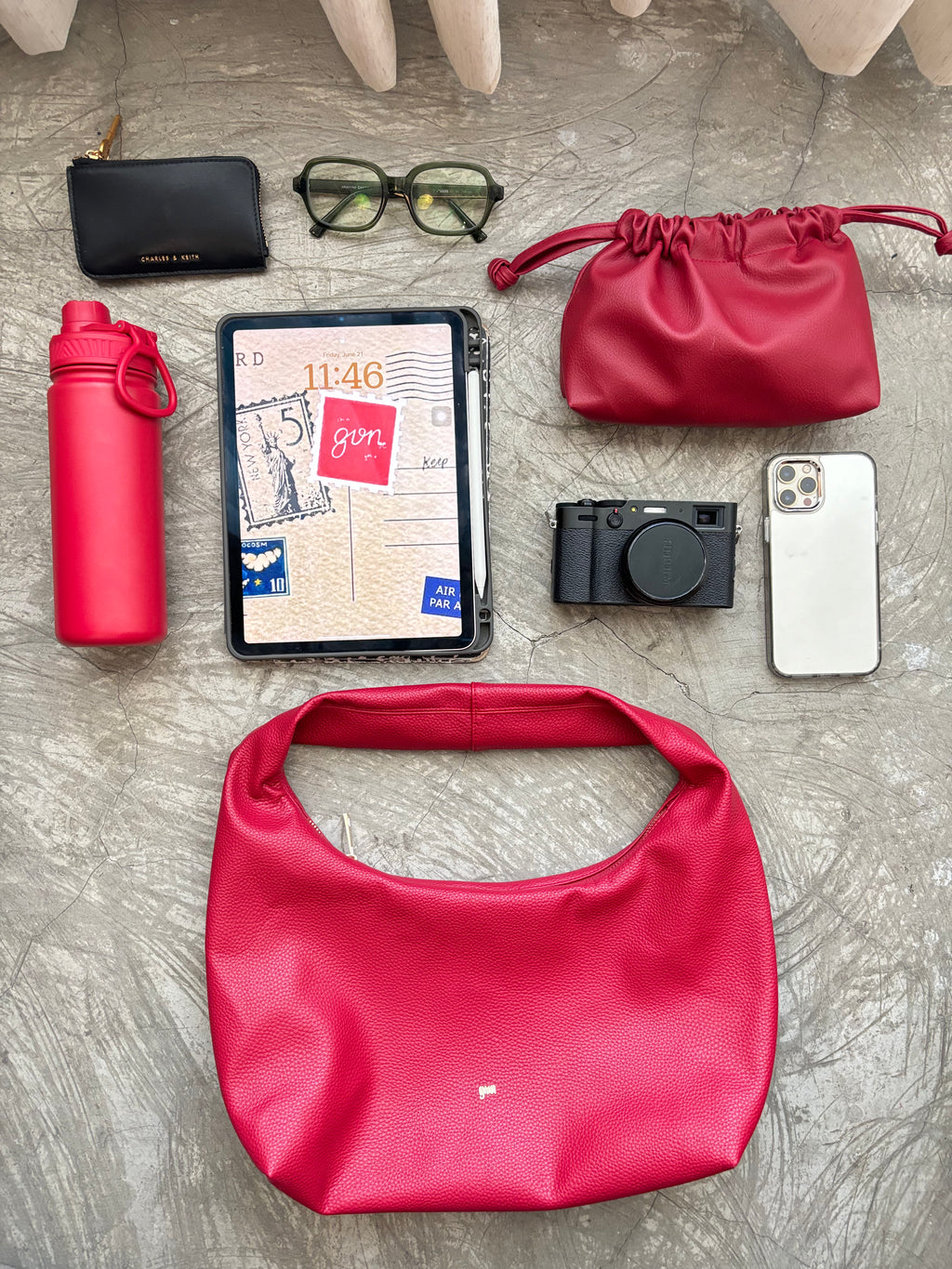 Medium Hobo Bag in Espresso (Heavy Pebbled)