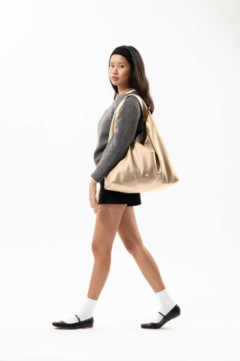 Large Hobo Bag in Gold (Heavy Pebbled)