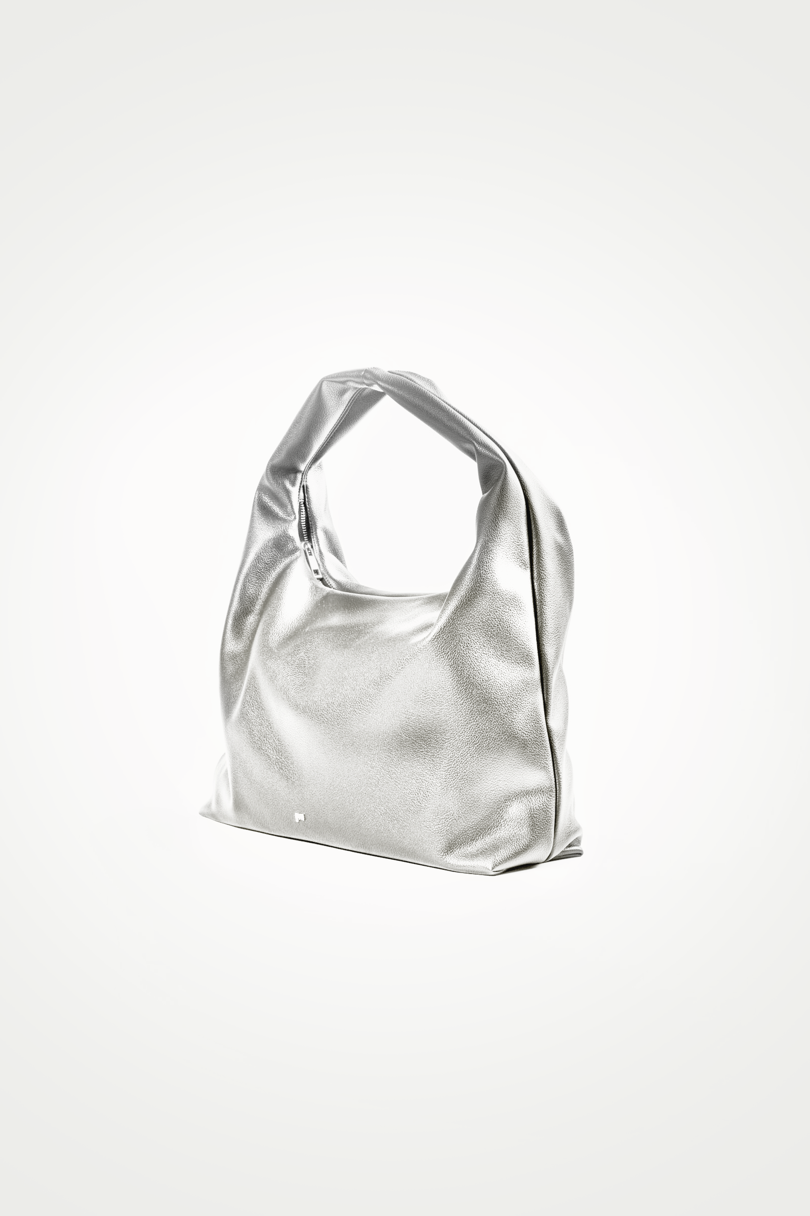 Large Hobo Bag in Silver (Heavy Pebbled)