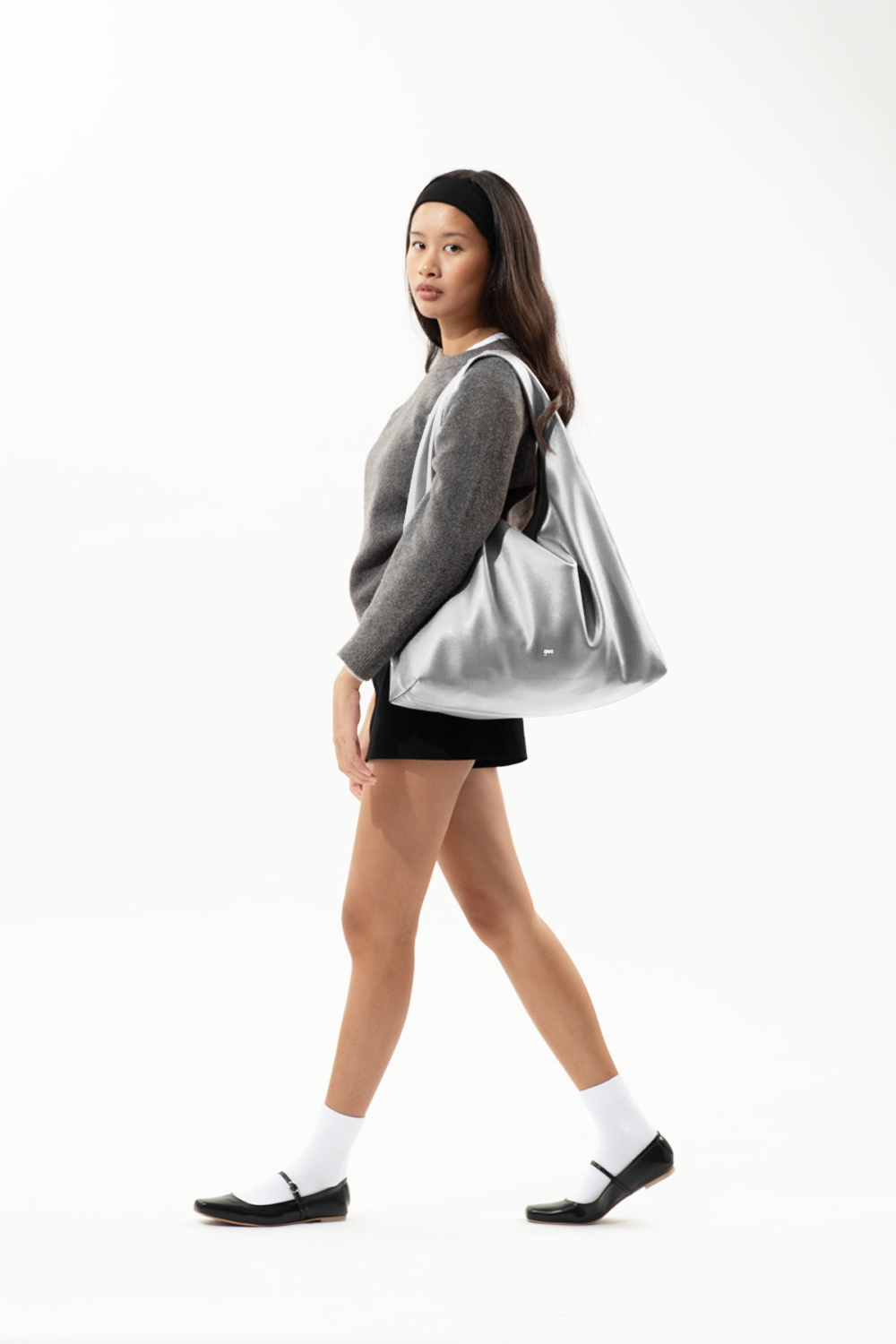 Large Hobo Bag in Silver (Heavy Pebbled)