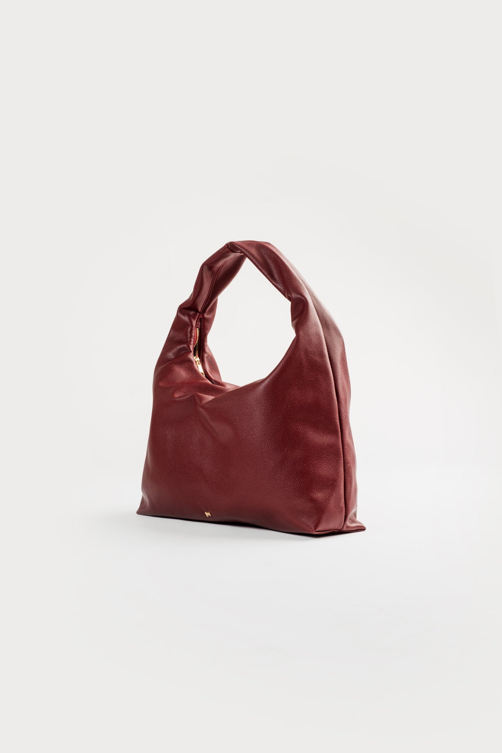 Large Hobo Bag in Burgundy (Light Pebbled)