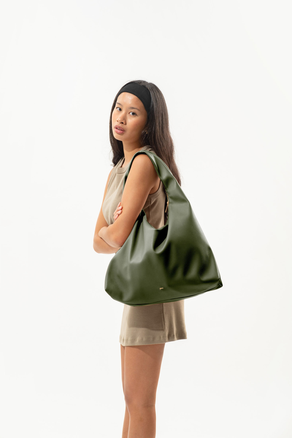 Large Hobo Bag in Moss (Heavy Pebbled)