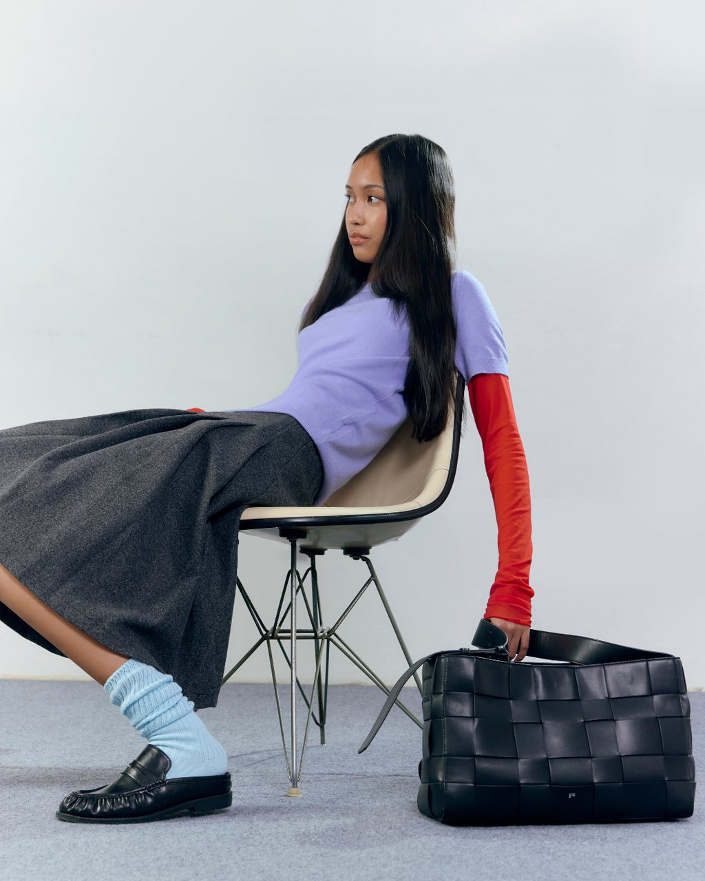 Large Woven Frame Bag in Charcoal