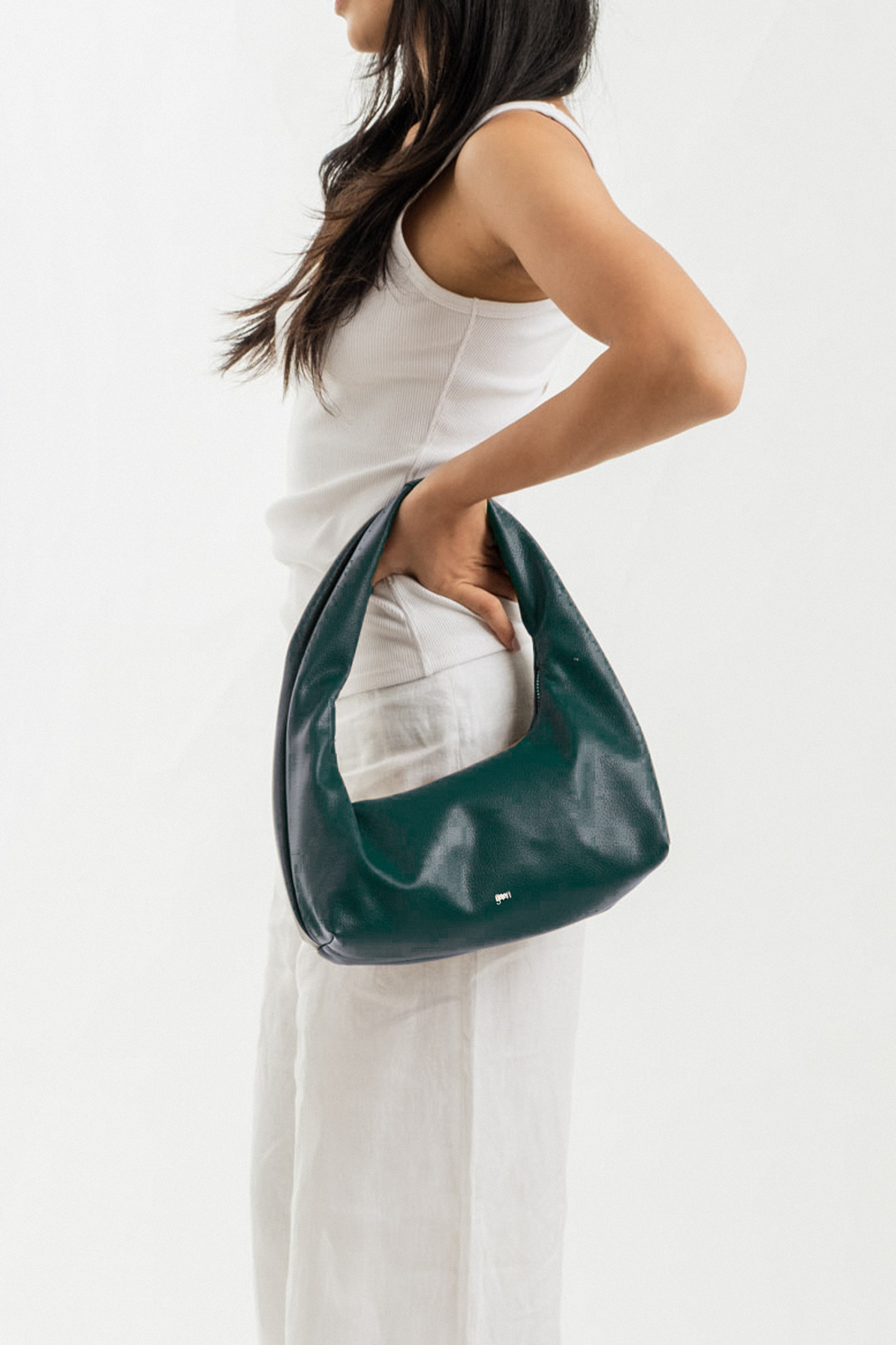 Small Hobo Bag in Pine Green (Light Pebbled)