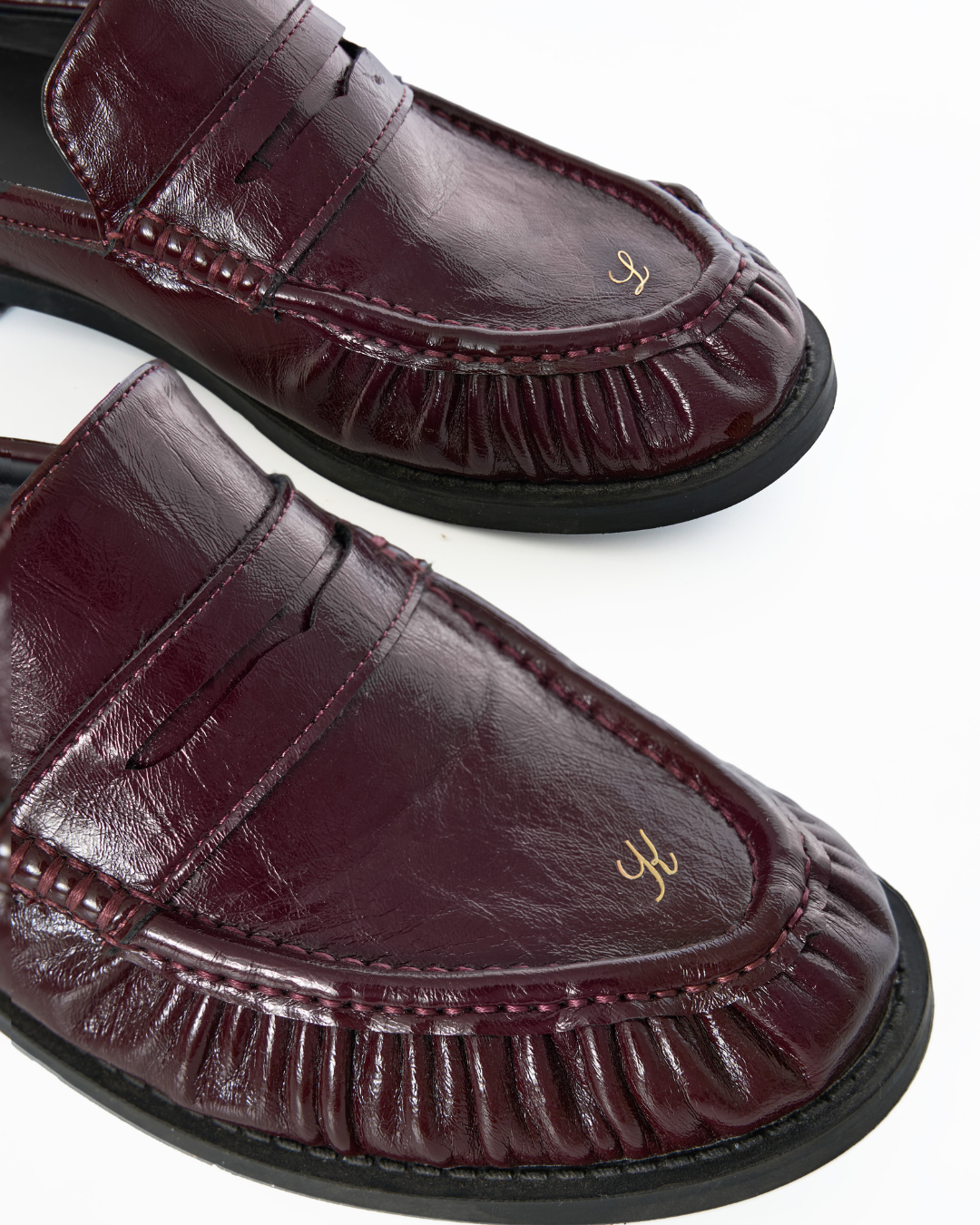 Loafer Mules in Washed Oil Oxblood
