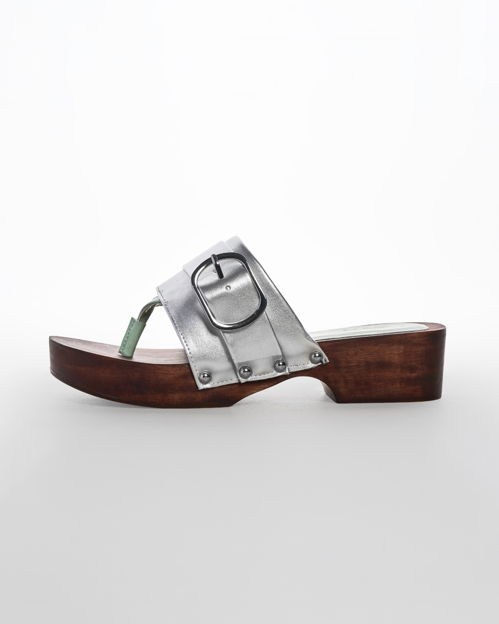 Buckle Platform in Mist