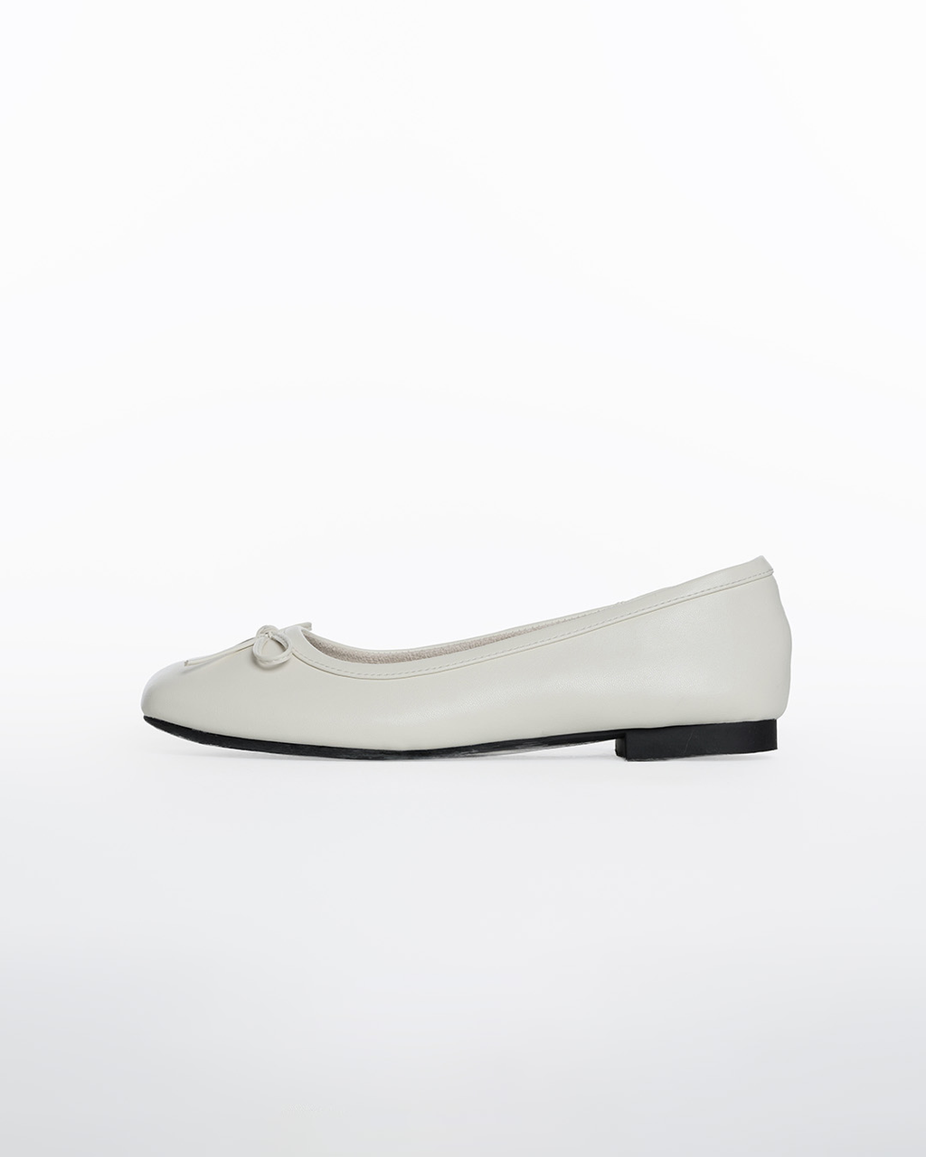Ballet Flats in Eggshell