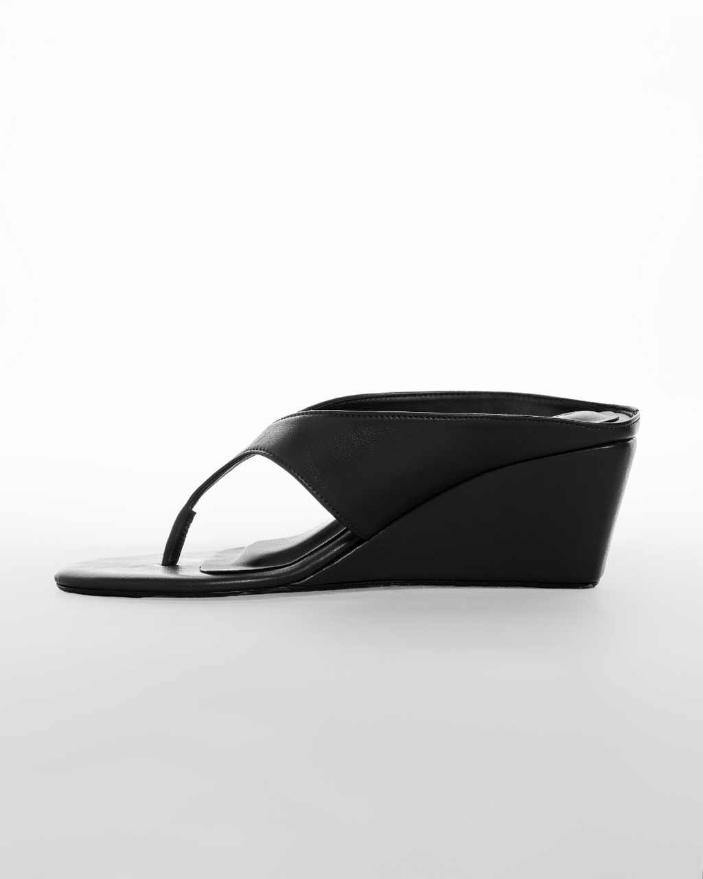 Slip Wedge in Leather Onyx (1.5")