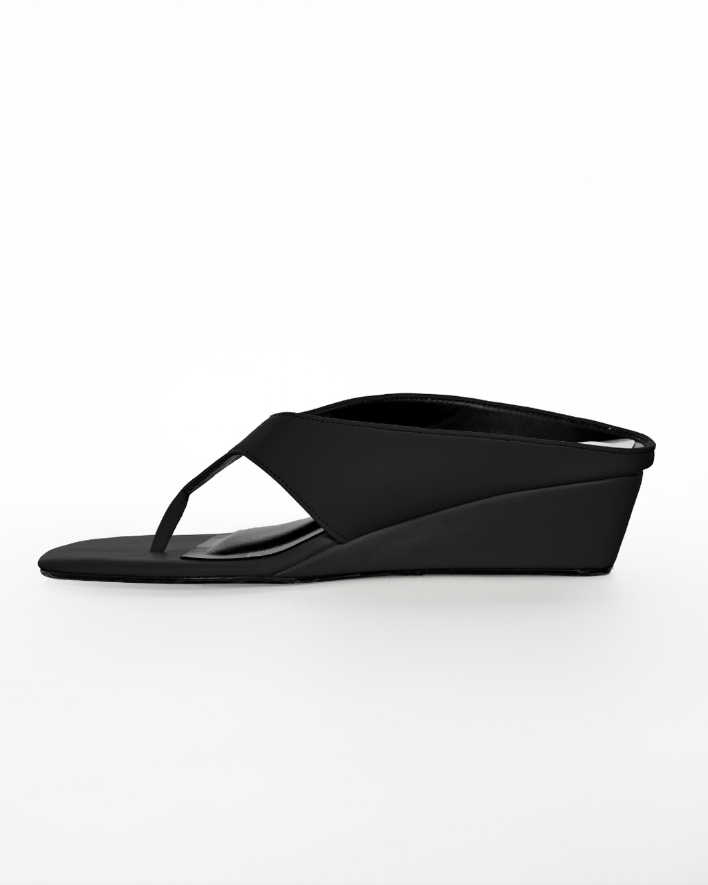 Slip Wedge in Leather Onyx (2.5")