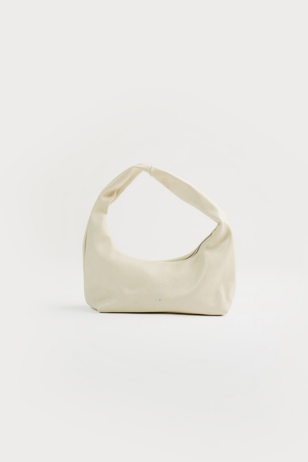 Small Hobo Bag in Eggshell (Heavy Pebbled)