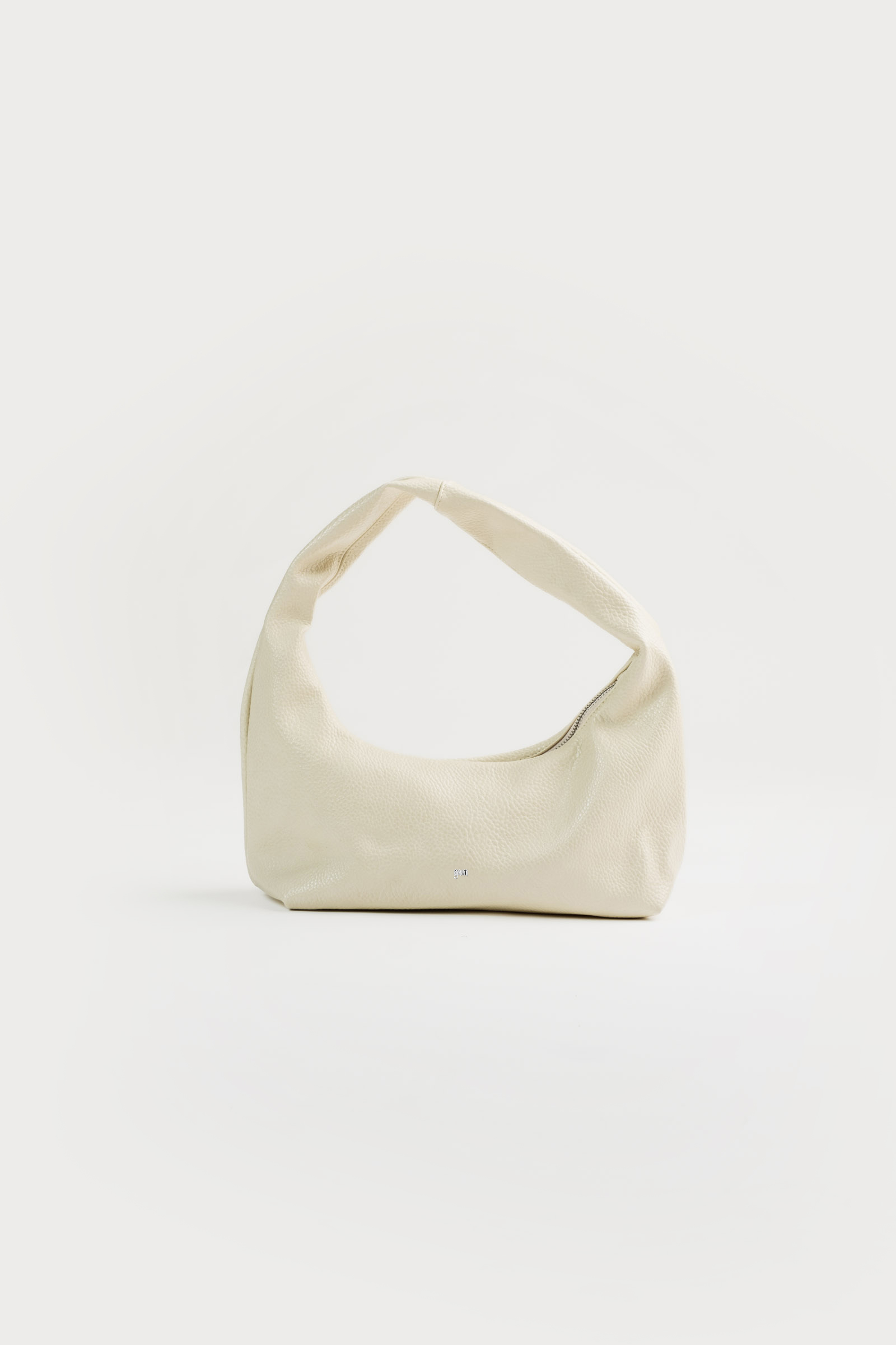 Small Hobo Bag in Eggshell (Heavy Pebbled)