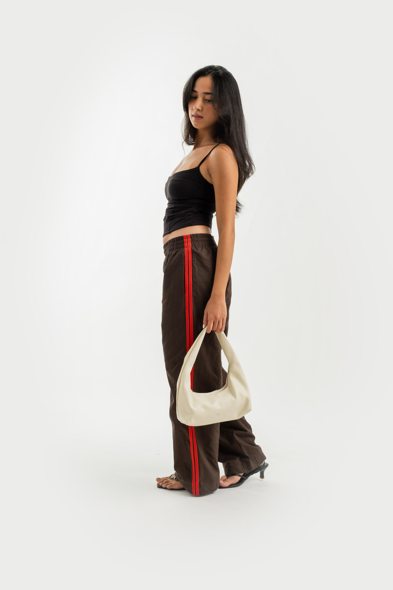 Small Hobo Bag in Eggshell (Heavy Pebbled)