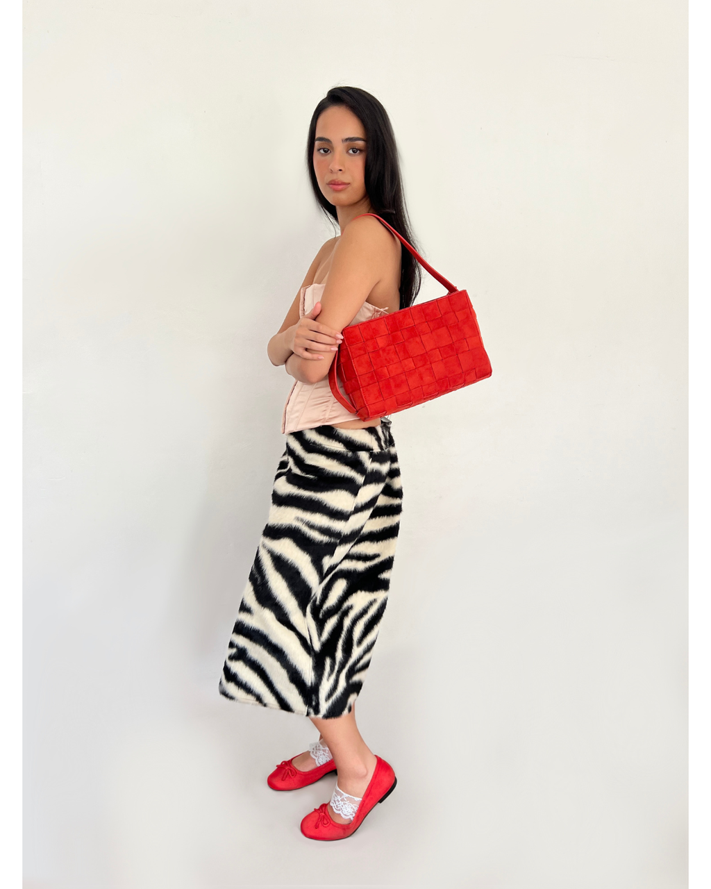 Medium Woven Frame Bag in Suede Poppy (2.0)