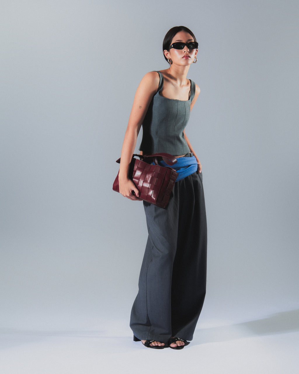 Medium Woven Frame Bag in Burgundy