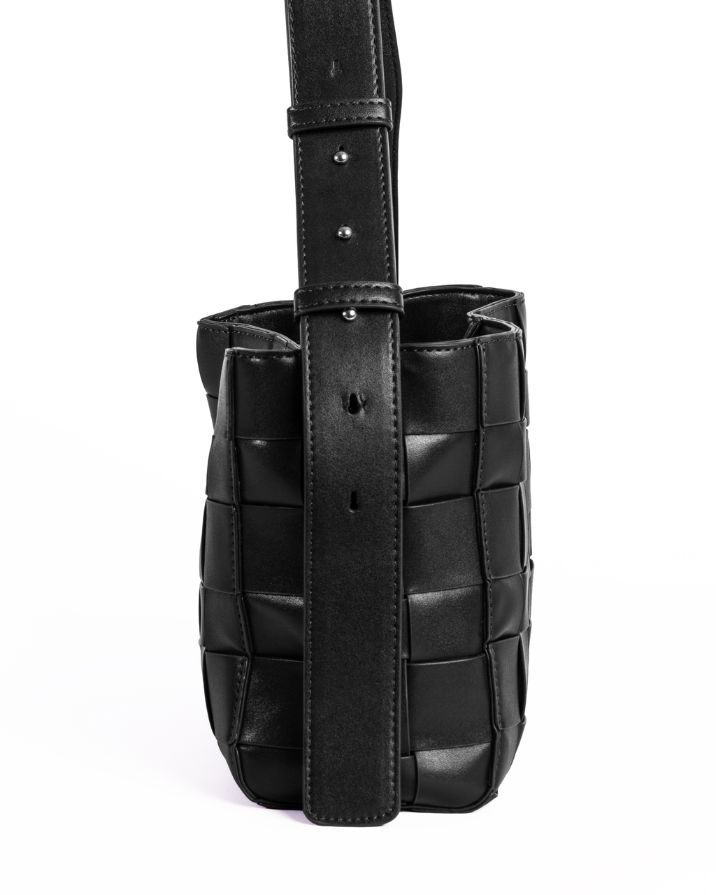 Medium Woven Frame Bag in Charcoal