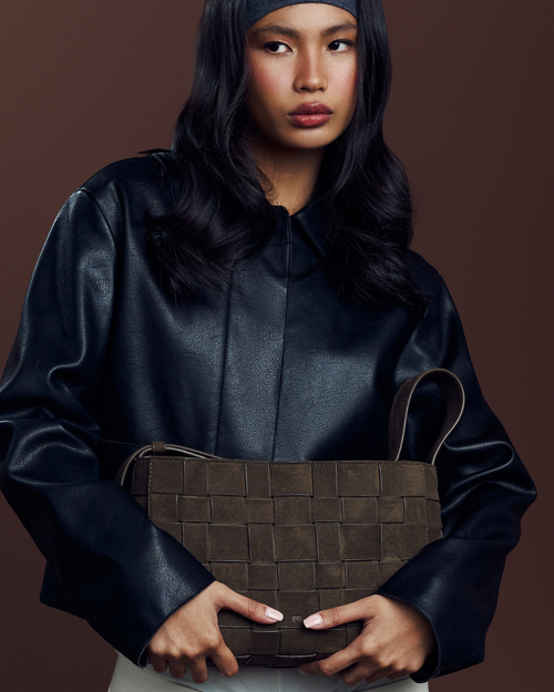 Medium Woven Frame Bag in Suede Moss